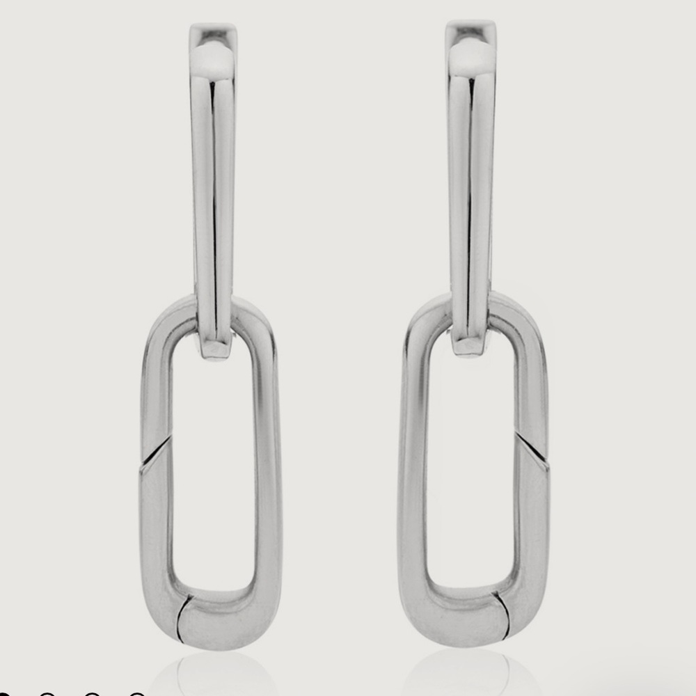 MONICA VINADER NEW
Silver Alta Capture Charm Drop Earrings